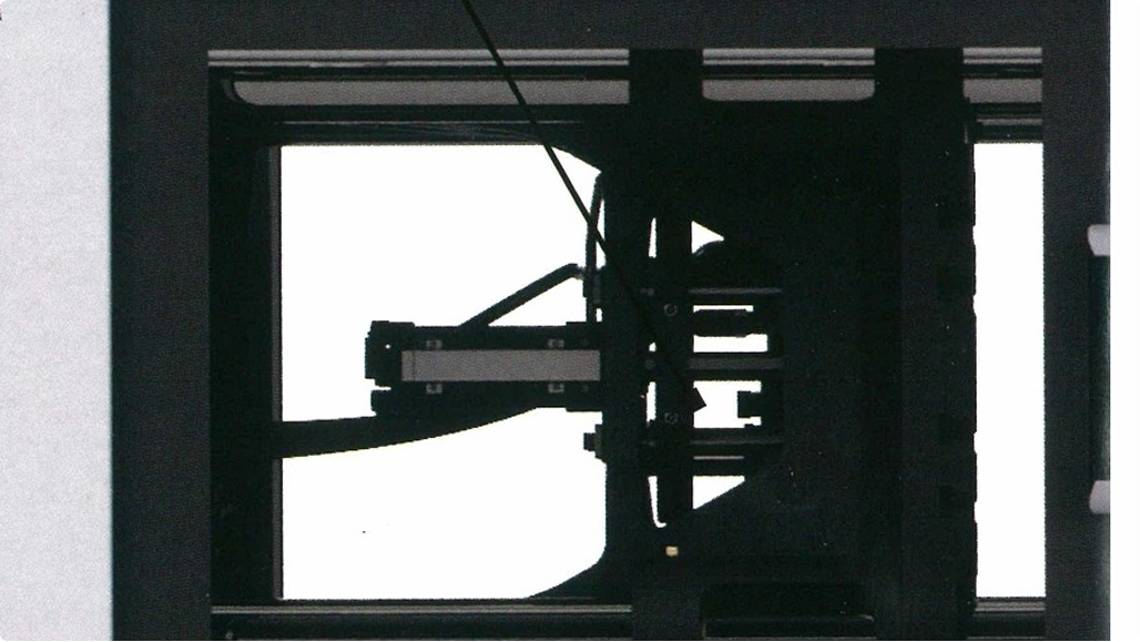 射出成形機の特徴_改良されたエジェクタ